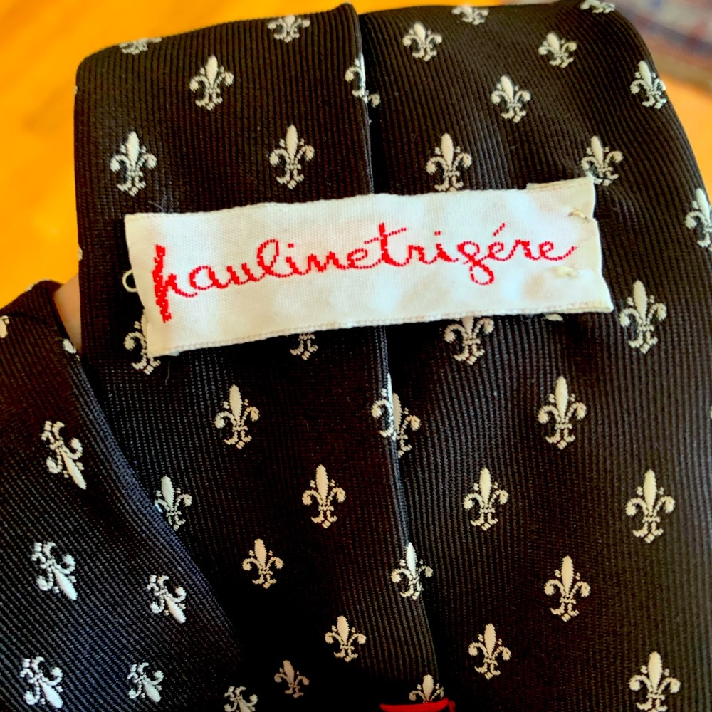 Haulinetrigere Black Fleur de Lis Vintage men’s tie 100% polyester